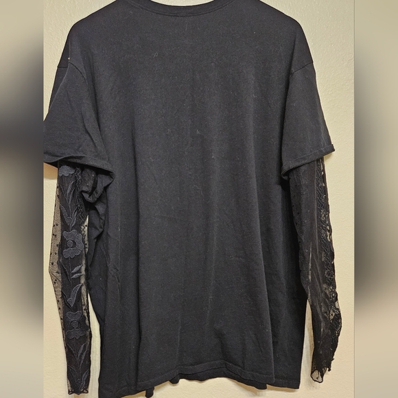 Torrid Black Long Sleeve Top with Lace and Lip Design - Picture 9 of 10